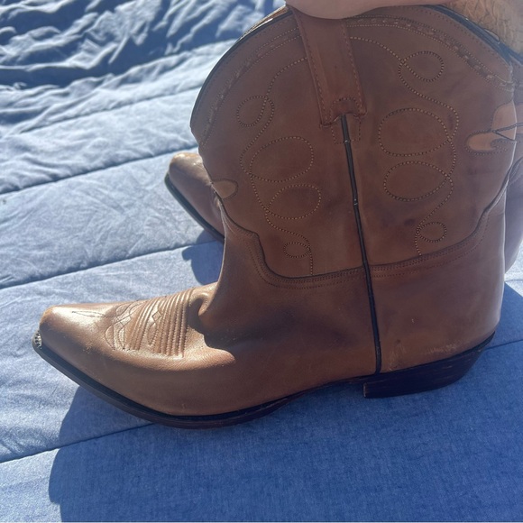Vintage Adams Boots Short Cowboy Western Tan Squared Toe Heeled Boots Size 10 - Picture 8 of 12